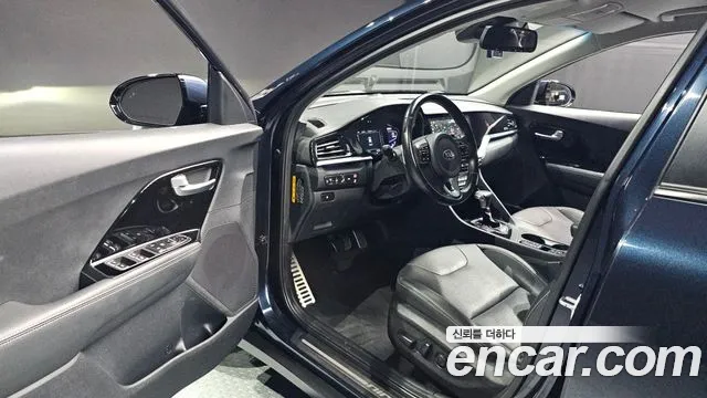 Kia Niro 2020 — фото 12