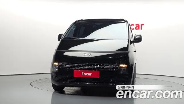 Hyundai Staria 2022 — фото 3