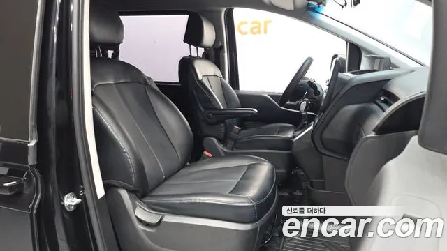 Hyundai Staria 2022 — фото 11
