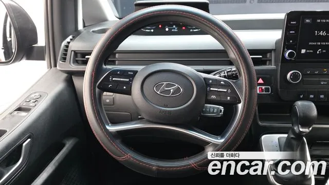 Hyundai Staria 2022 — фото 13