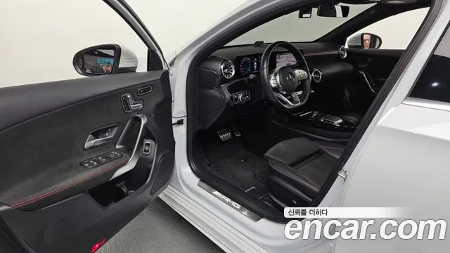 Mercedes-Benz A-Class 2021 — фото 10