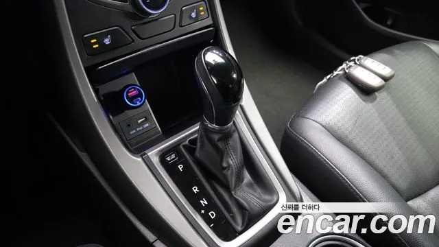 Hyundai AVANTE 2015 — фото 9