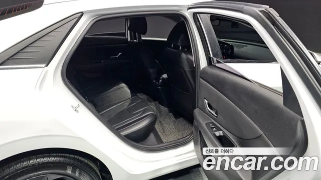Hyundai AVANTE 2022 — фото 11