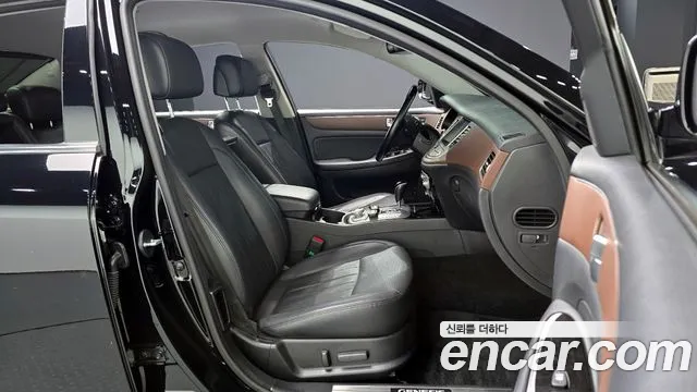 Hyundai Genesis 2013 — фото 10