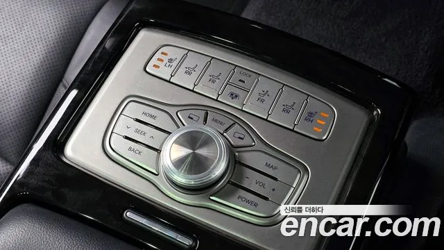 Hyundai Genesis 2013 — фото 19