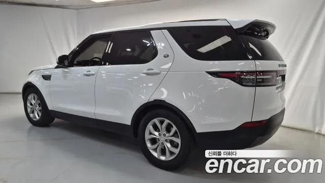 Land Rover Discovery 2020 — фото 3