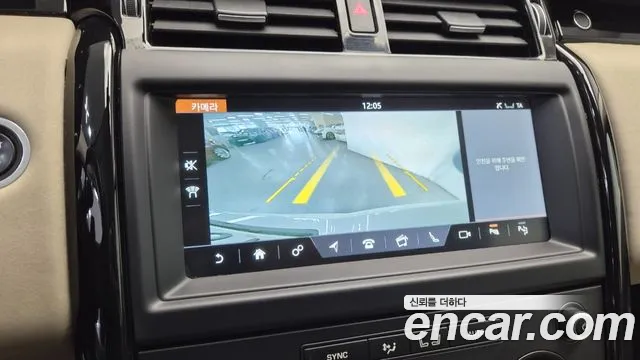 Land Rover Discovery 2020 — фото 12