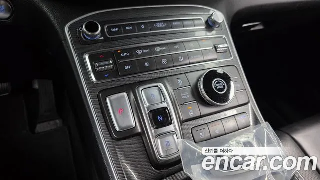 Hyundai Santafe 2021 — фото 9