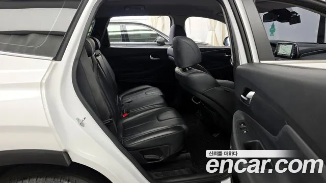 Hyundai Santafe 2020 — фото 12