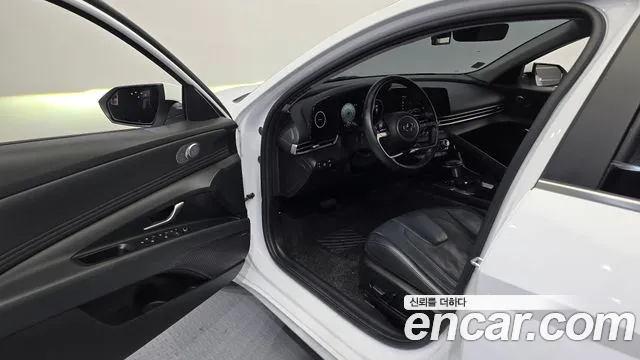 Hyundai AVANTE 2021 — фото 10