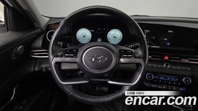 Hyundai AVANTE 2021 — фото 15