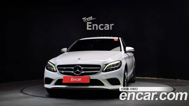 Mercedes-Benz C-Class 2020 — фото 3