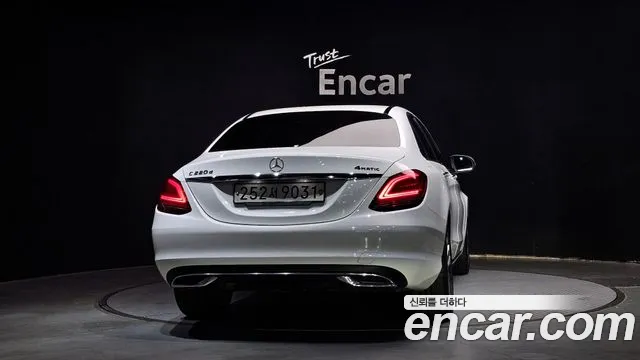Mercedes-Benz C-Class 2020 — фото 4