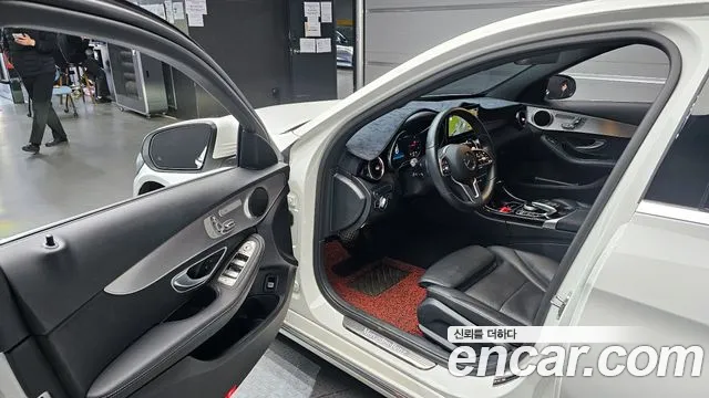 Mercedes-Benz C-Class 2020 — фото 10