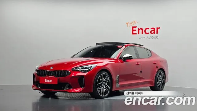 Kia Stinger 2021 — фото 1