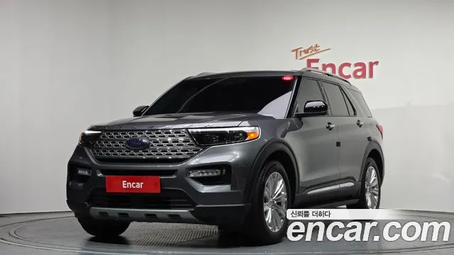 Ford Explorer 2021 — фото 1