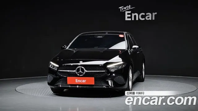 Mercedes-Benz A-Class 2024 — фото 3