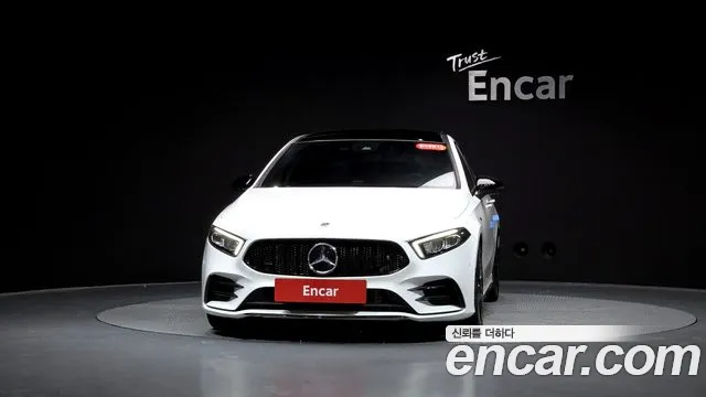 Mercedes-Benz A-Class 2023 — фото 3
