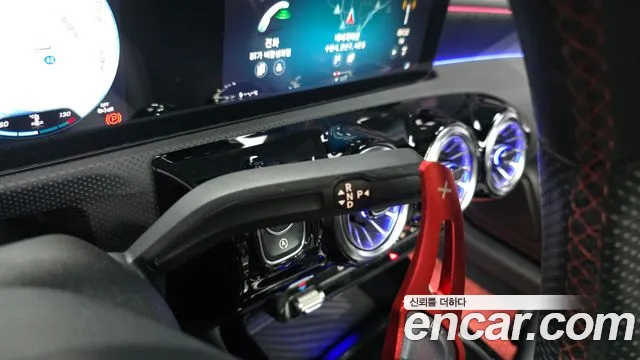 Mercedes-Benz A-Class 2023 — фото 9