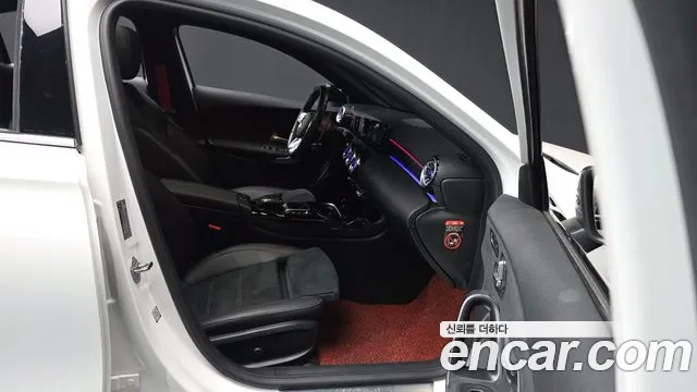 Mercedes-Benz A-Class 2023 — фото 11