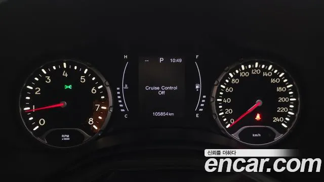 Jeep Renegade 2017 — фото 8