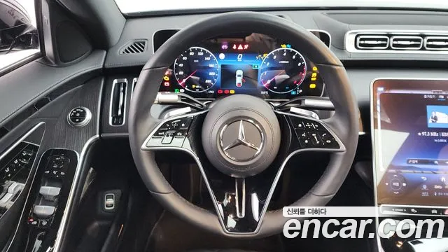 Mercedes-Benz S-Class 2023 — фото 13