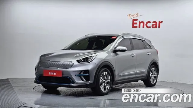 Kia Niro 2022 — фото 1