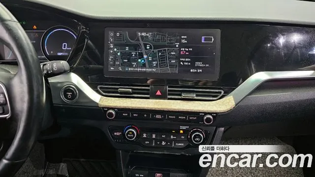 Kia Niro 2022 — фото 14