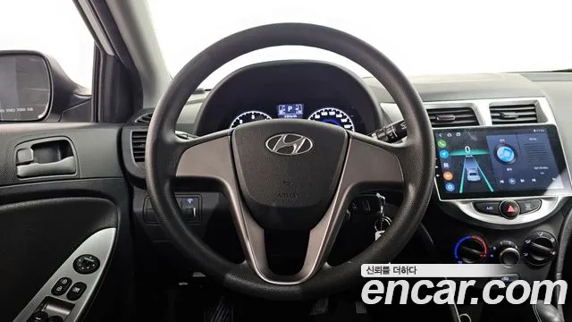 Hyundai Accent 2017 — фото 13