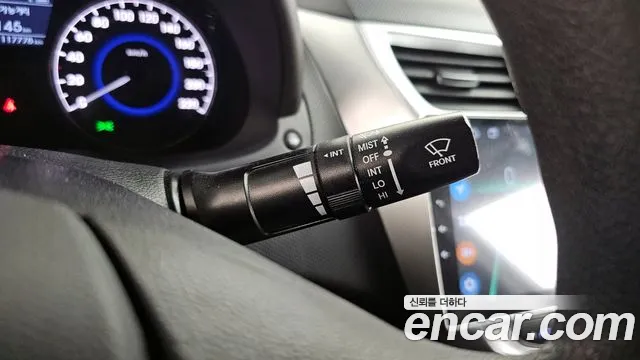 Hyundai Accent 2017 — фото 19