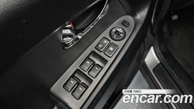 Kia Sportage 2013 — фото 12
