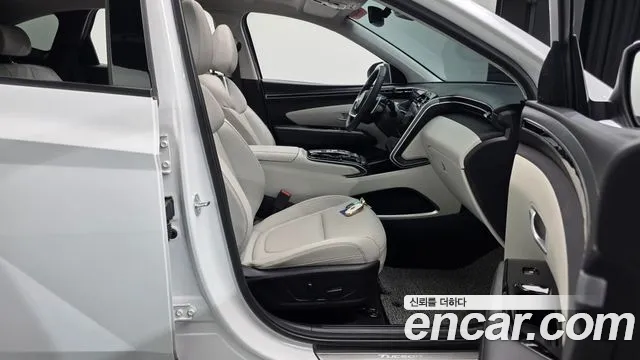 Hyundai Tucson 2023 — фото 9