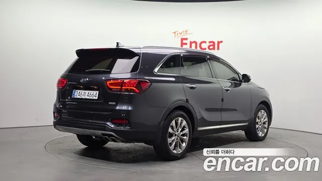Kia Sorento 2018 — фото 2
