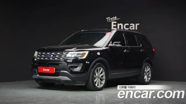 Ford Explorer 2017 — фото 1
