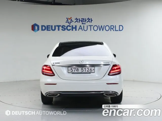 Mercedes-Benz E-Class 2017 — фото 4