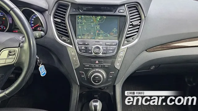 Hyundai Santafe 2015 — фото 16