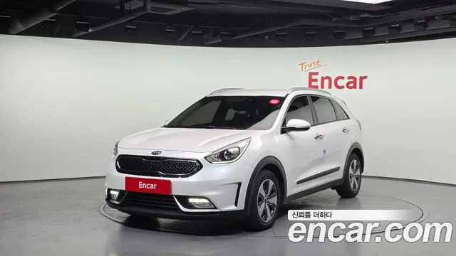 Kia Niro 2017 — фото 1