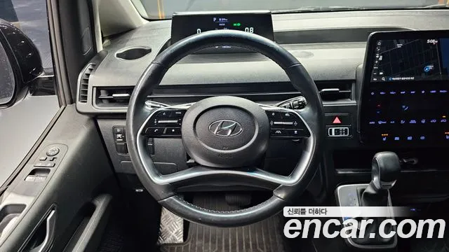 Hyundai Staria 2023 — фото 13
