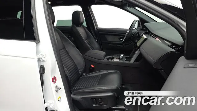 Land Rover Discovery Sport 2025 — фото 11