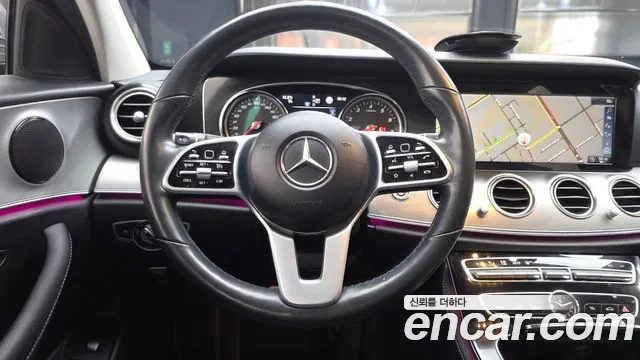 Mercedes-Benz E-Class 2019 — фото 13