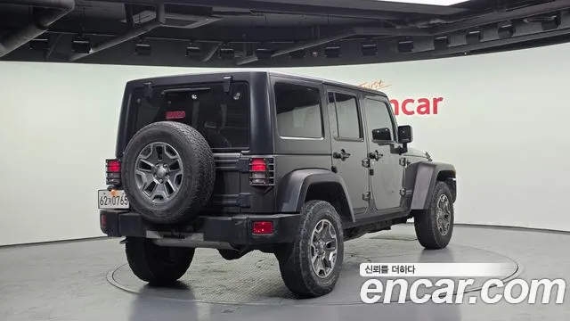 Jeep Wrangler 2016 — фото 2
