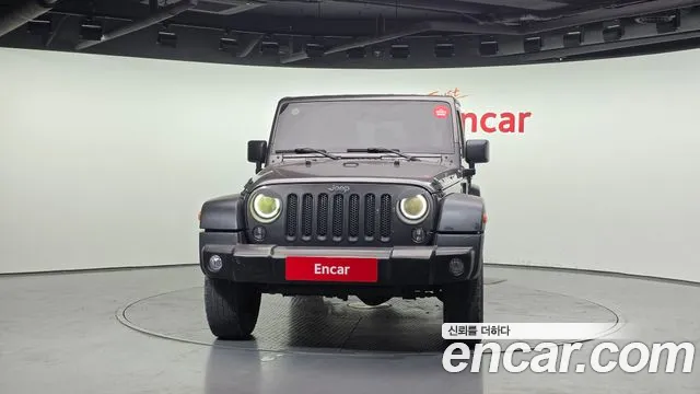 Jeep Wrangler 2016 — фото 3