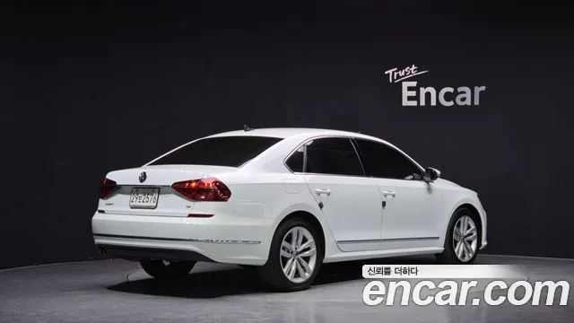 Volkswagen Passat 2018 — фото 2
