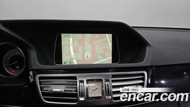 Mercedes-Benz E-Class 2014 — фото 14