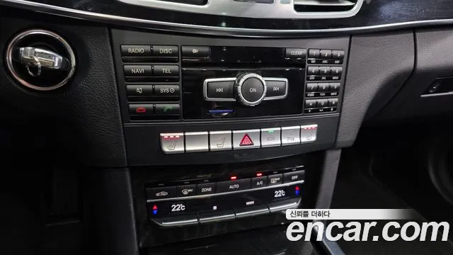 Mercedes-Benz E-Class 2014 — фото 16
