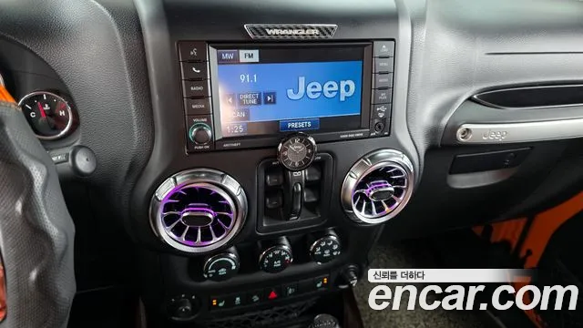 Jeep Wrangler 2012 — фото 14