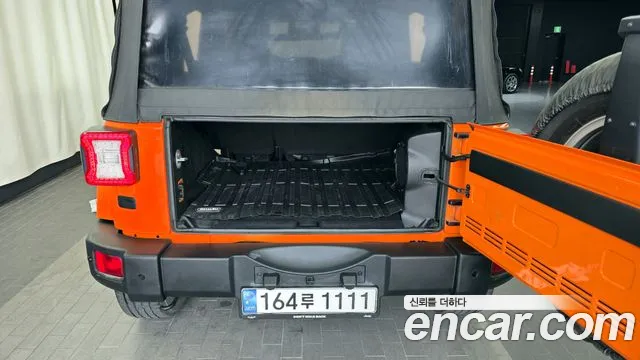 Jeep Wrangler 2012 — фото 20