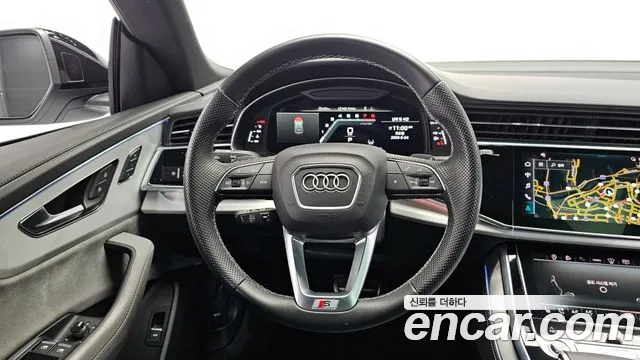 Audi Q8 2023 — фото 13