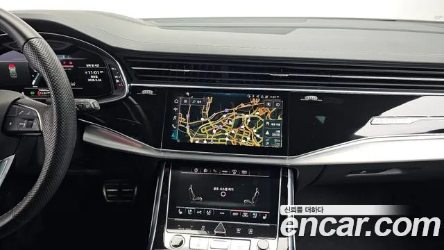 Audi Q8 2023 — фото 14