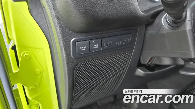 Jeep Wrangler 2016 — фото 18
